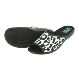Adanex 24957 Leoparden Damen Hausschuhe weiß schwarz 3