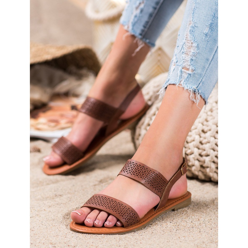 Mannika Durchbrochene Sandalen braun 1