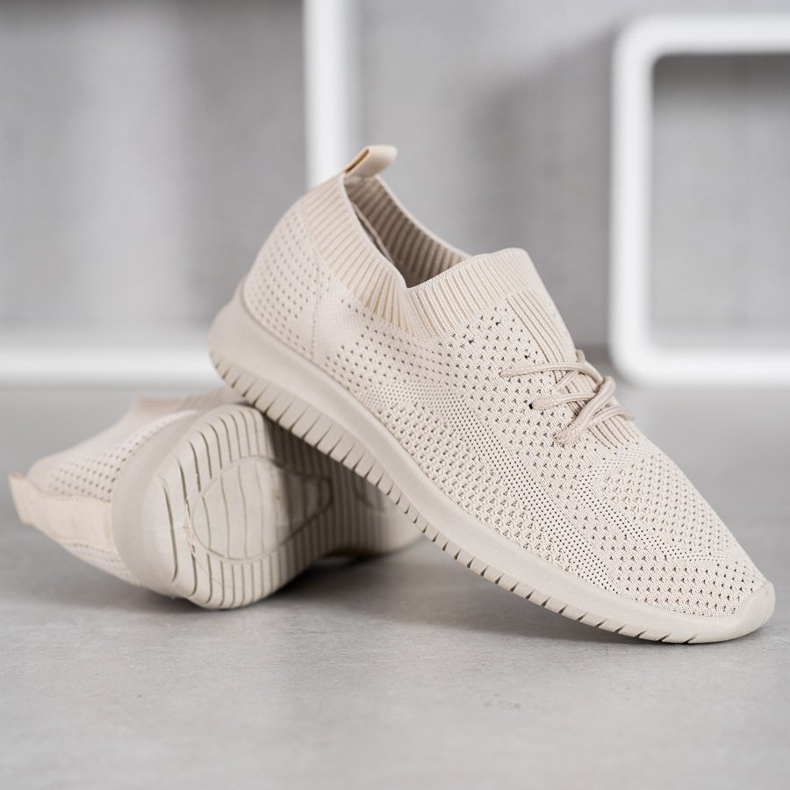 SHELOVET Niedrige Sportschuhe braun 2