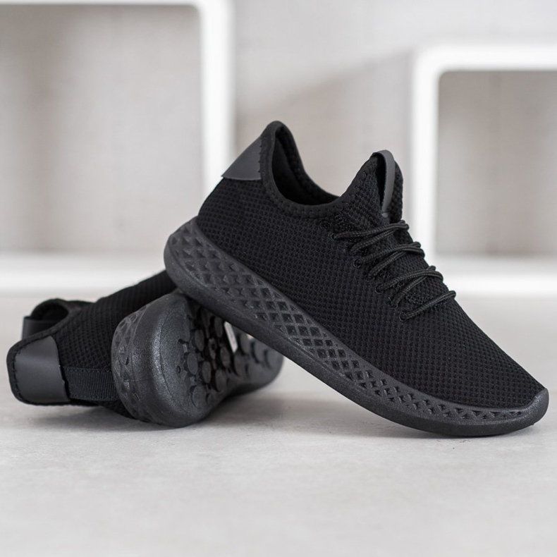 SHELOVET Bequeme durchbrochene Schuhe schwarz 1