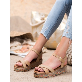 Small Swan Modische Sandalen mit Öko-Leder braun 1