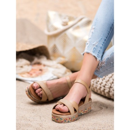 Small Swan Modische Sandalen mit Öko-Leder braun 2