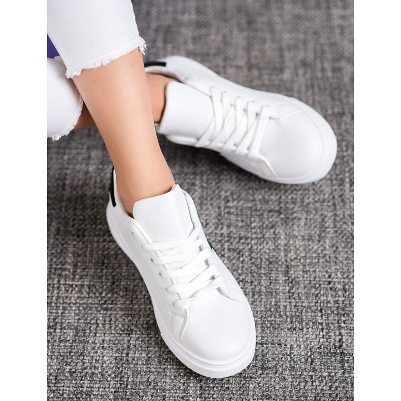 SHELOVET Modische Schuhe aus Öko-Leder weiß schwarz grau 1