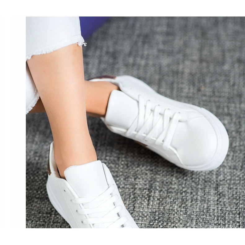 SHELOVET Modische Schuhe aus Öko-Leder weiß gelb 1