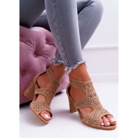 Damensandalen auf hohem Absatz Lu Boo mit Camel Things-Ausschnitten braun 2
