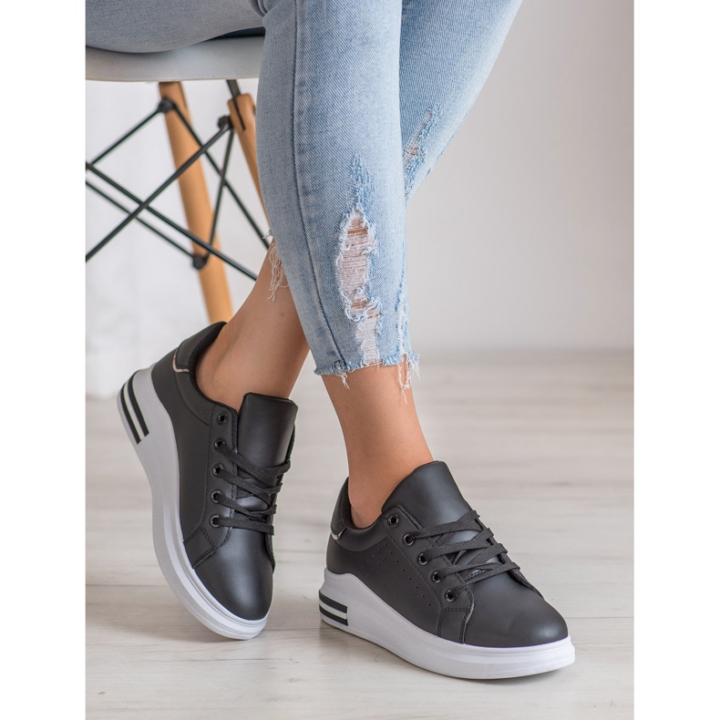 RTX WALK Stylische Sneakers aus Öko-Leder schwarz 1