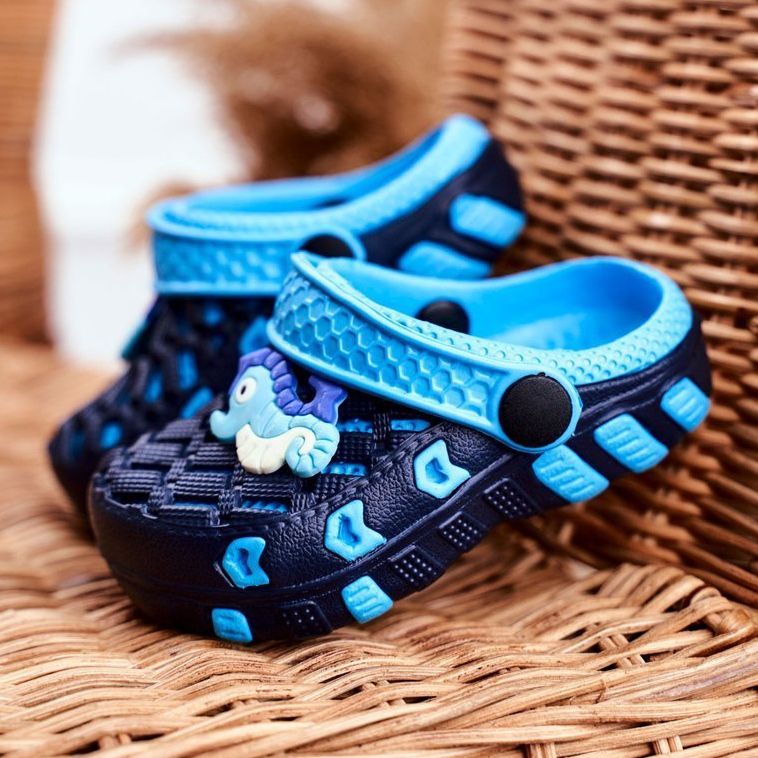 Kinderhausschuhe Schaumstoff Crocs Black Seahorse Casper schwarz blau 1