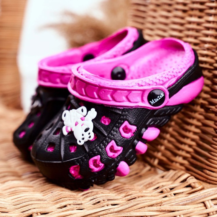 Kinder Hausschuhe Foam Crocs Schwarz Eisbär Oddie rosa 1