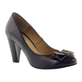 Kotyl Klassische Lederpumpen mit einem Bogen 1307 Black Catyl schwarz 1