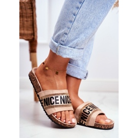 EVento Damen BeNice Beige Flip Flops Auf Kork Mit Strasssteinen 1