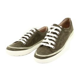 Caprice Damen-Ledersneaker 23654 grün 2