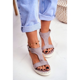 BUGO Damen Sandalen mit Keilabsatz Grau Rosa 1