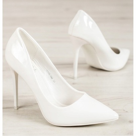 Small Swan Lackierte Stifte weiß 1