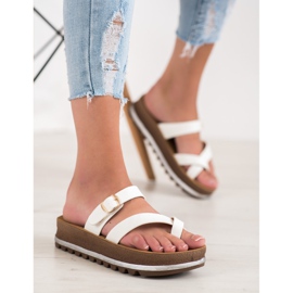 Comer Hausschuhe auf der Fashion-Plattform weiß 2