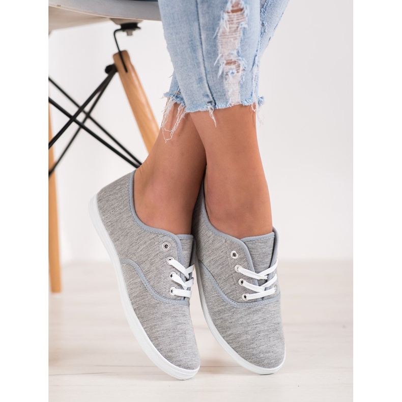 SHELOVET Hellgraue Turnschuhe 1