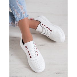 SHELOVET Durchbrochene Sneakers mit Öko-Leder weiß 1