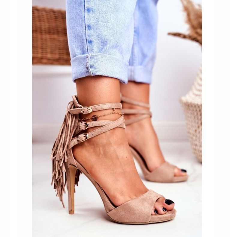 LU BOO Damen Sandalen auf einem High Heel Gladiator Beige Karneval 1