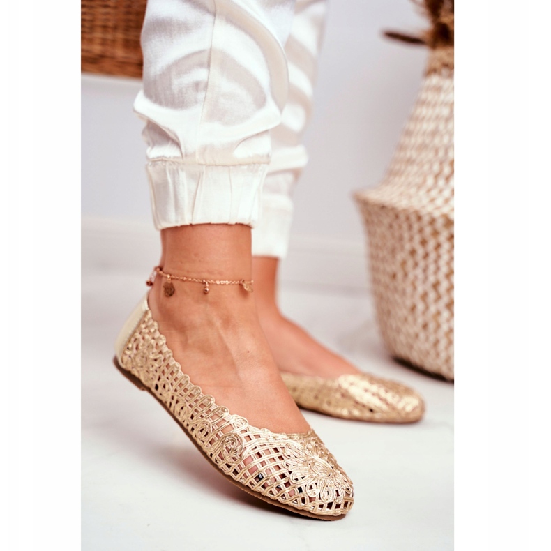 Lu Boo Damen Ballerinas Gold Durchbrochene Geflochtene Tragetasche golden 2