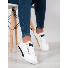 Bella Paris Sneakers mit durchbrochenem Muster weiß 2