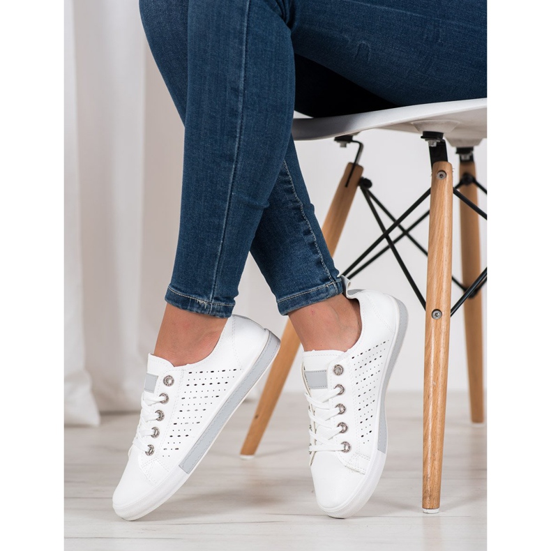 Bella Paris Sneakers mit durchbrochenem Muster weiß 2