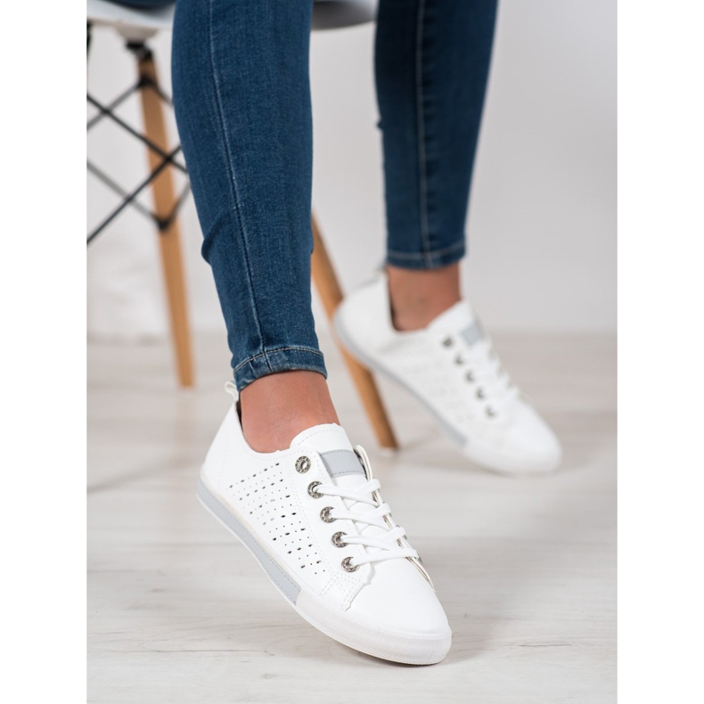 Bella Paris Sneakers mit durchbrochenem Muster weiß 1