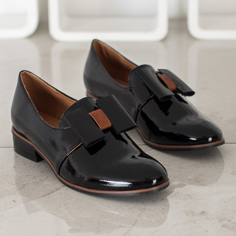 VINCEZA Lackierte Pumps schwarz 1