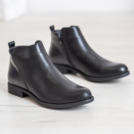 J. Star Stiefel mit flachem Absatz schwarz 1