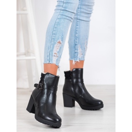 J. Star Bequeme Stiefel aus Ökoleder schwarz 1