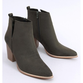 Hochhackige Stiefel mit mandelgrünen Zehen M397 Grün 1