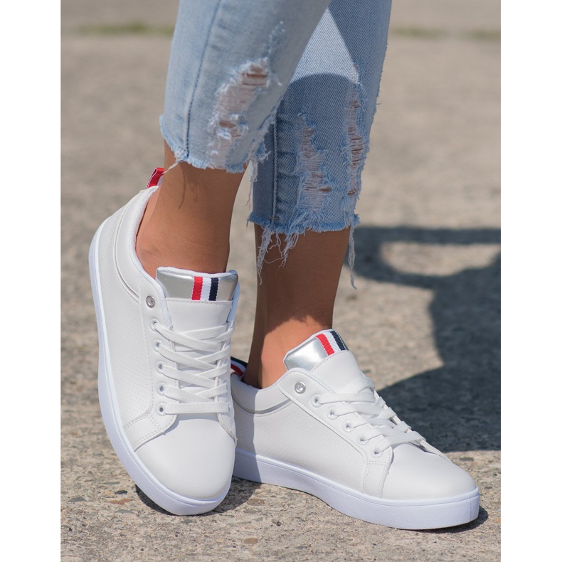 SHELOVET Stilvolle Sneaker mit Öko-Leder weiß 2