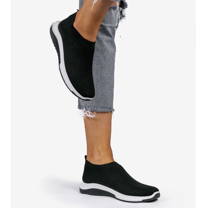 Schwarze Sport-Slipper KK-211 2