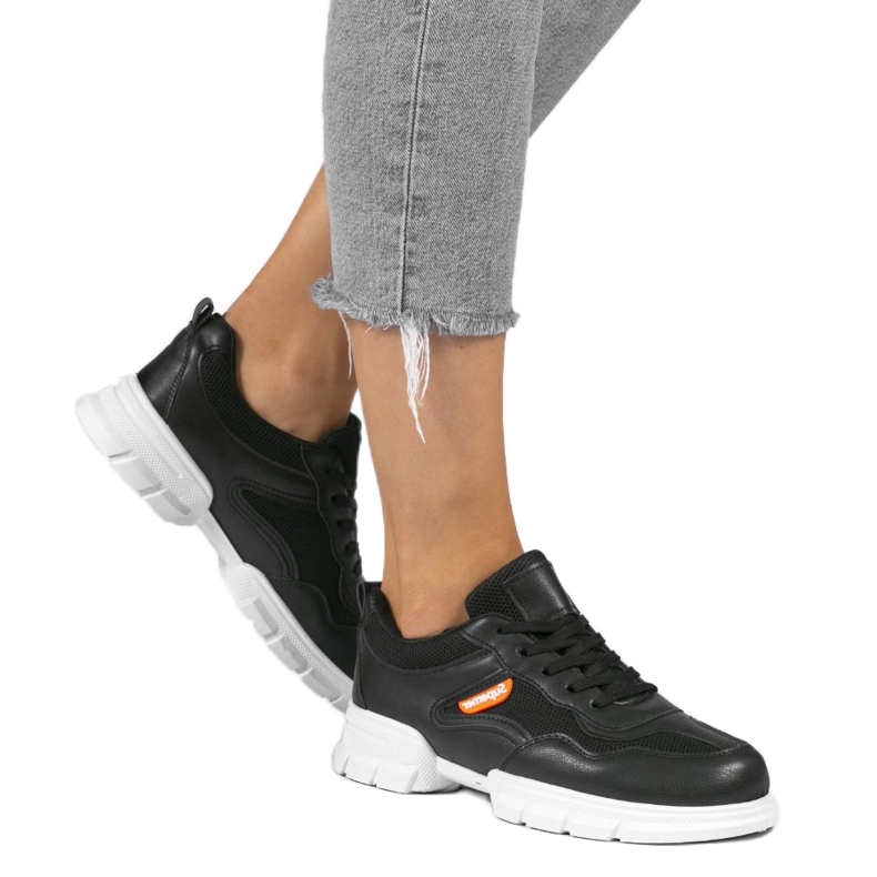 Schwarze modische Sportschuhe C051 1