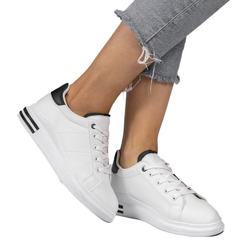 LG20 weiße klassische Sneakers schwarz 1