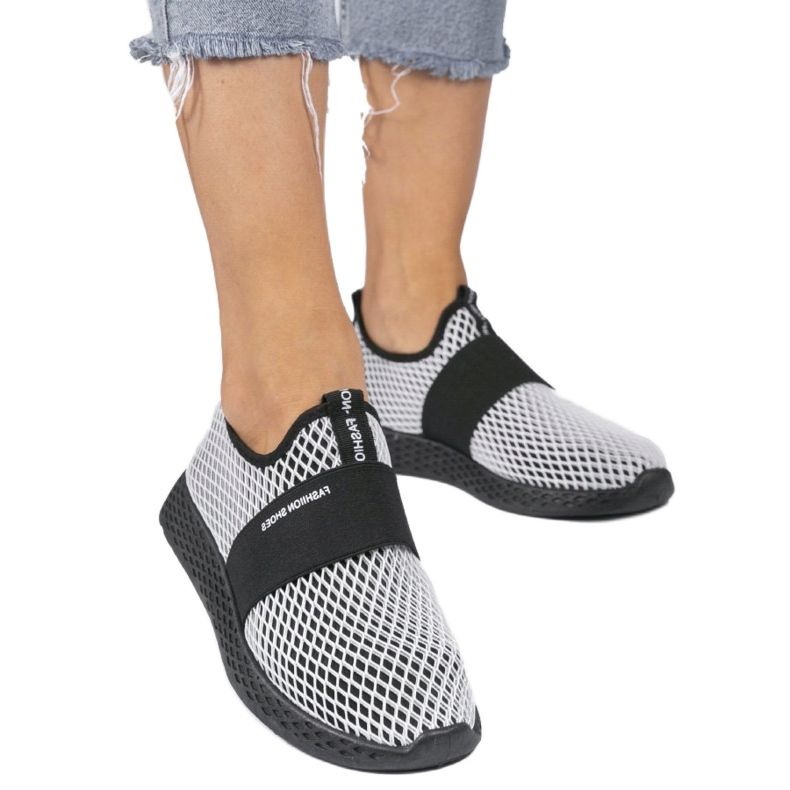 Schwarze Sport-Slipper SJ1972-1 1