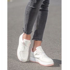 SHELOVET Turnschuhe auf der Plattform weiß 2