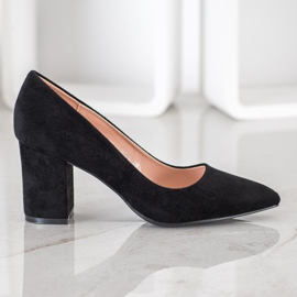 Nio Nio Schwarze Pumps auf einer Säule 2