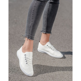 SHELOVET Leichte Sneakers mit Öko-Leder weiß 1