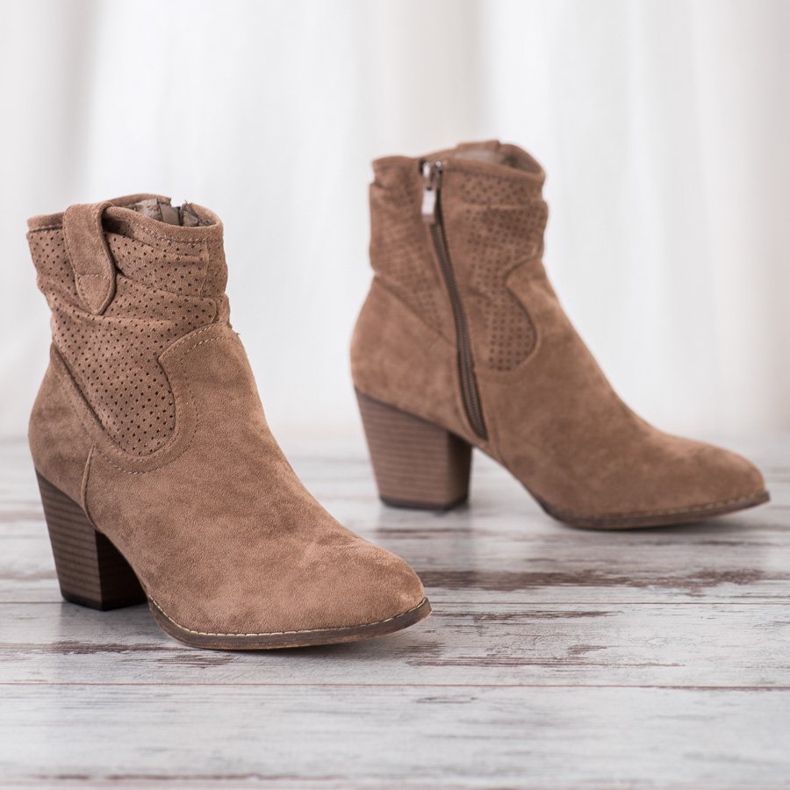 Bestelle Klassische durchbrochene Cowboystiefel beige 1