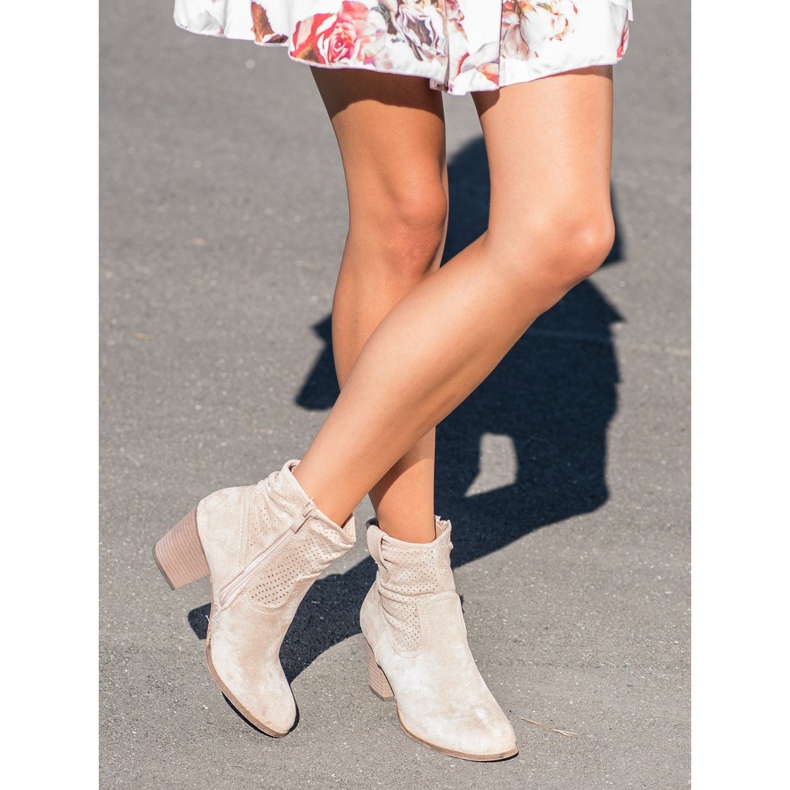 Bestelle Klassische durchbrochene Cowboystiefel beige 2