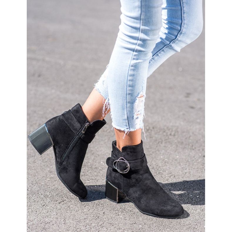 Goodin Stiefel mit dekorativer Schnalle schwarz 1