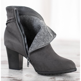 Goodin Graue Stiefel mit Ziergürtel 1