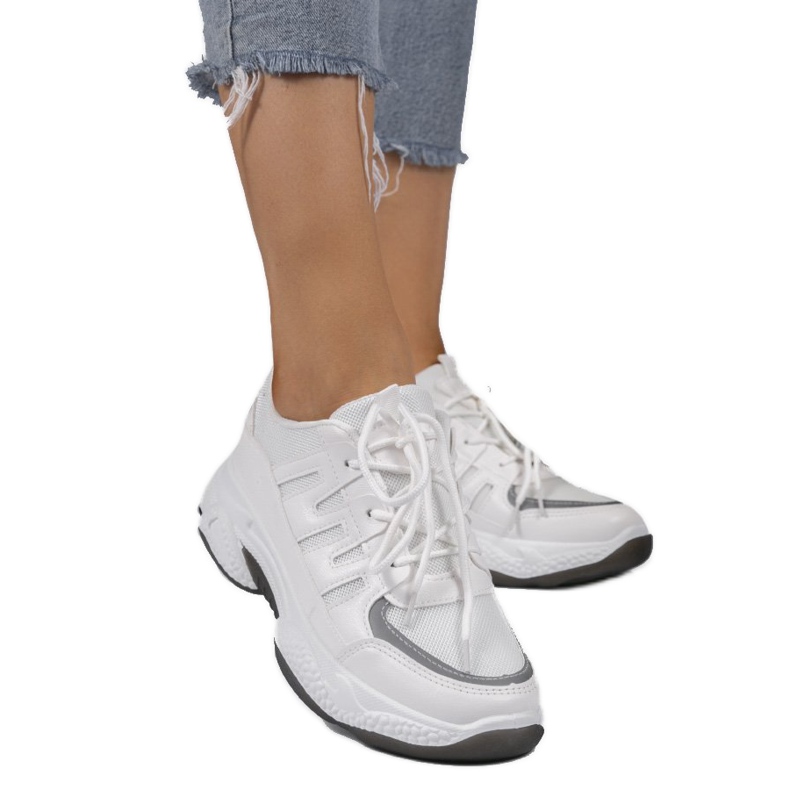 Weiße modische Sportschuhe BH-001 1