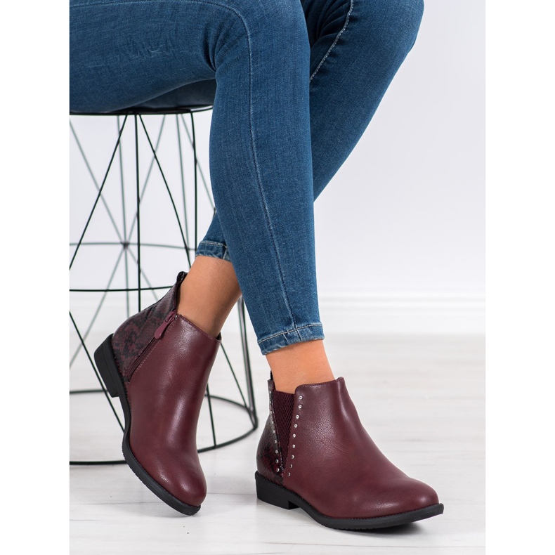 Small Swan Burgunderrote Stiefel mit Schlangenmuster 1