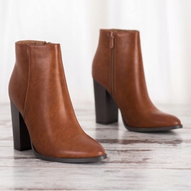 Seastar Klassische Stiefel auf einem Pfosten braun 1