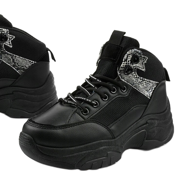 Schwarze Sneaker von Cirisesis 1