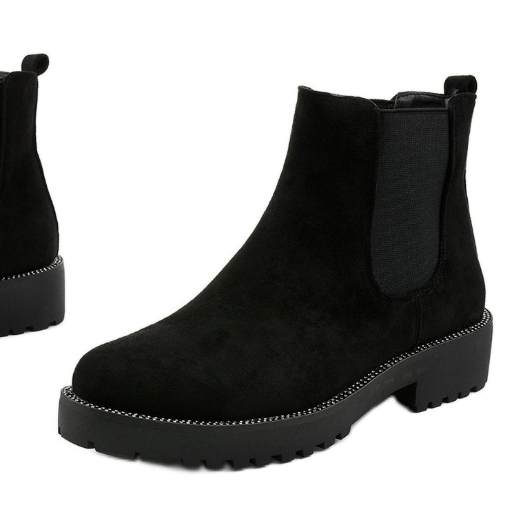 Schwarze flache Stiefel aus Wildleder von Nahneva 1