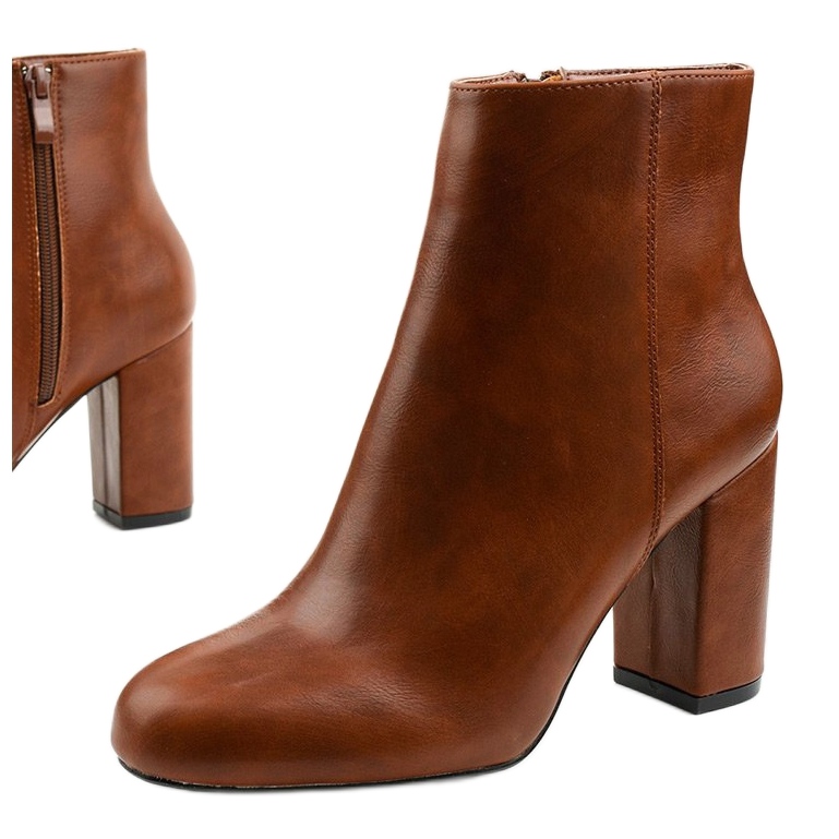 Braune Stiefel auf einem Pfosten aus Gawler Öko-Leder 1