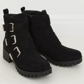 Schwarz XJ-08 Schwarze Stiefel am Protektor 1