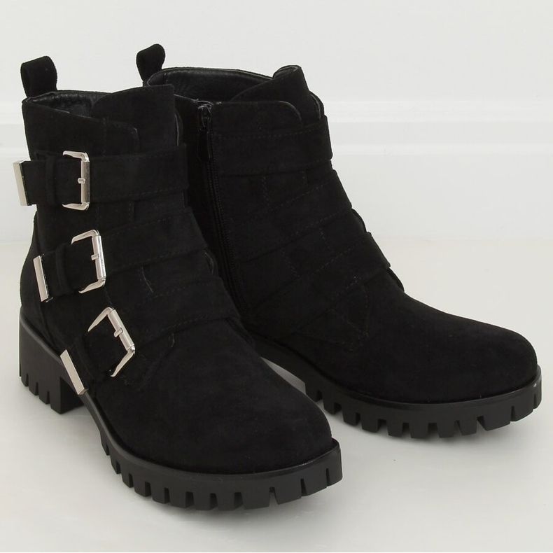 Schwarz XJ-08 Schwarze Stiefel am Protektor 1