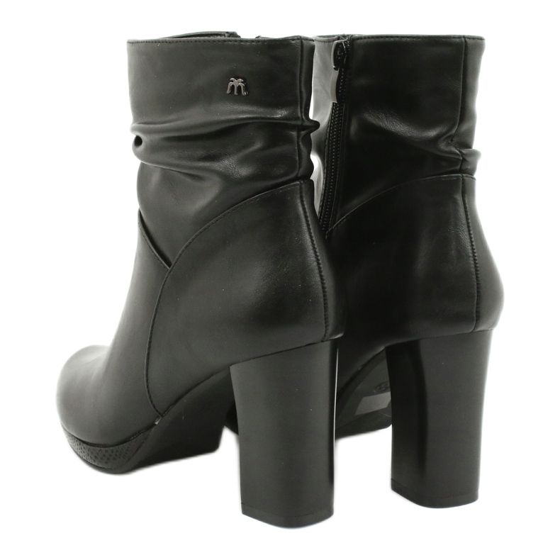 M.Daszyński Schwarze Stiefel auf dem Posten von Daszyński AF125-7 3